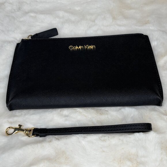 Calvin Klein Black Faux Saffiano Leather Zip Wristlet Clutch Wallet EUC - Picture 2 of 16